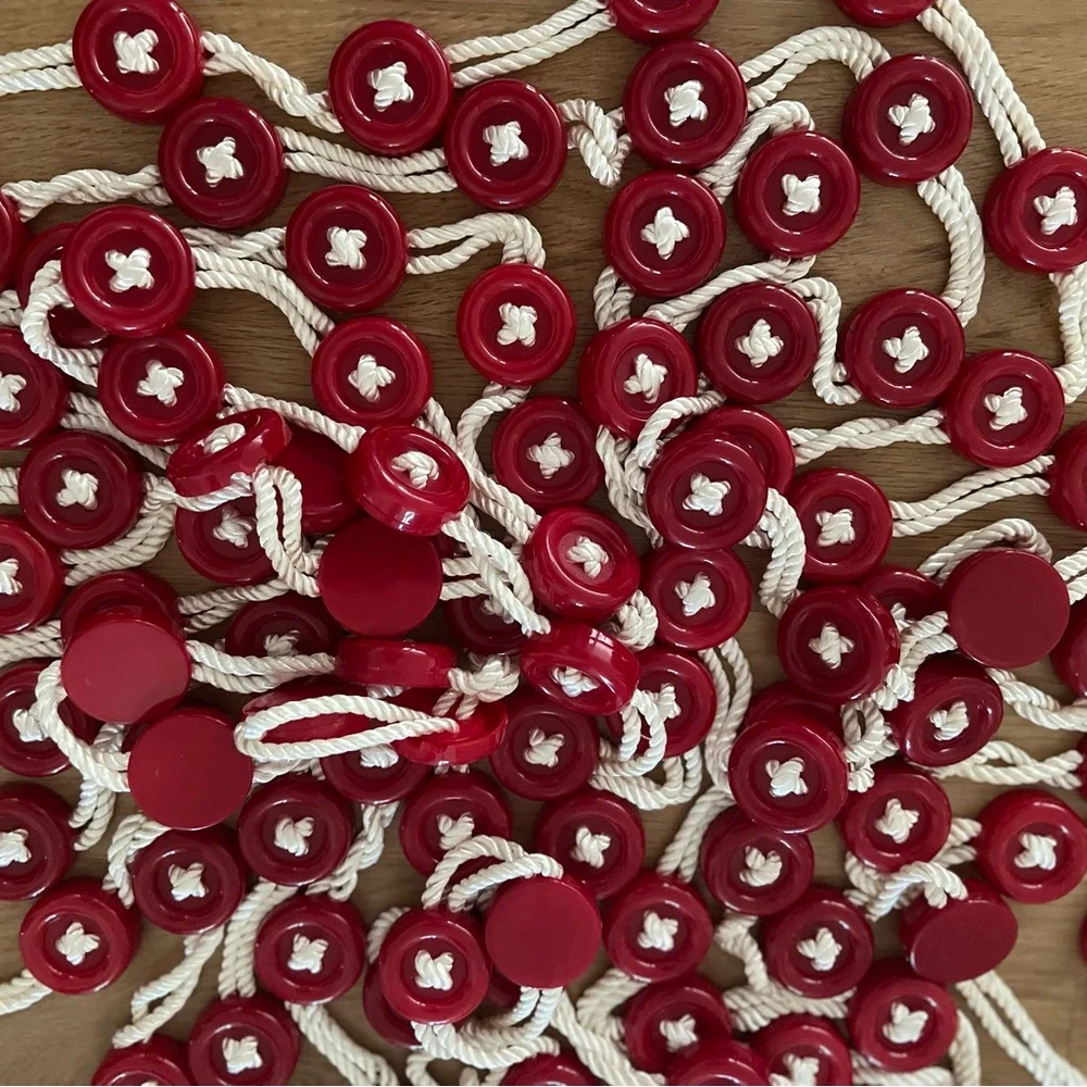 Red button Christmas garland 32 feet four strands of 8 feet white rope cord